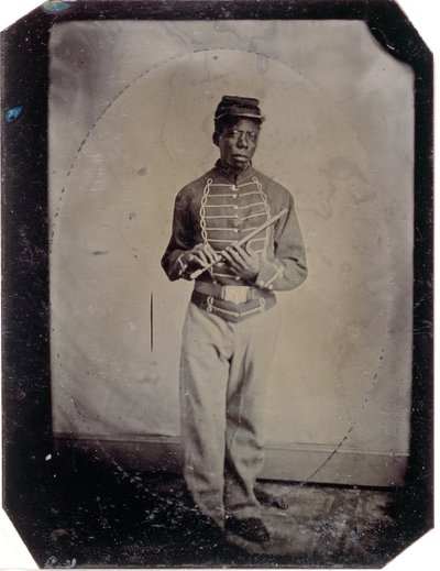 Soldado John Goosberry, Compañía E, 54º Regimiento de Infantería de Massachusetts, c.1865 de American Photographer